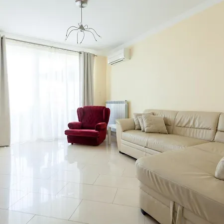 Appartement Svalina *